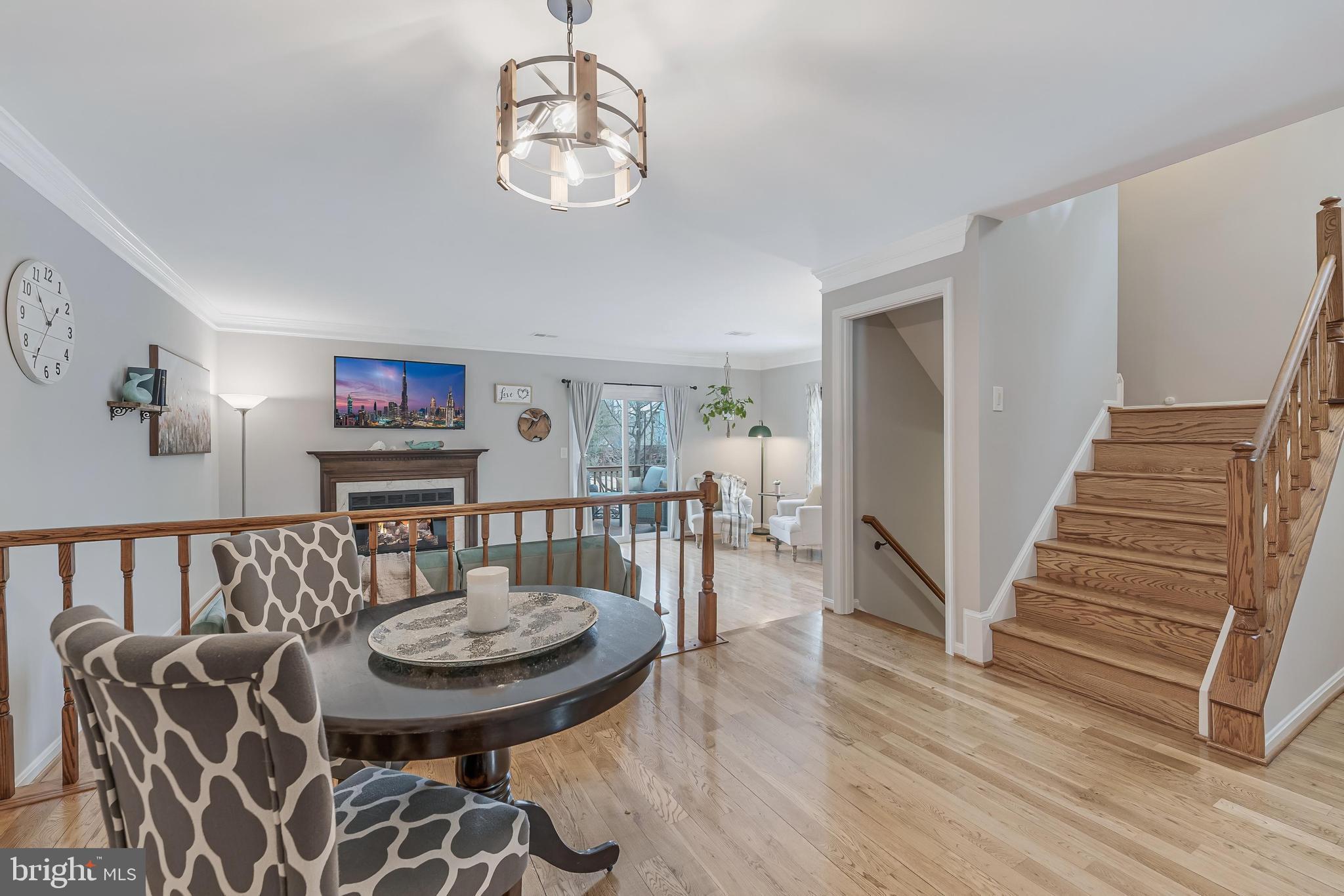 6050 HEATHERWOOD DRIVE