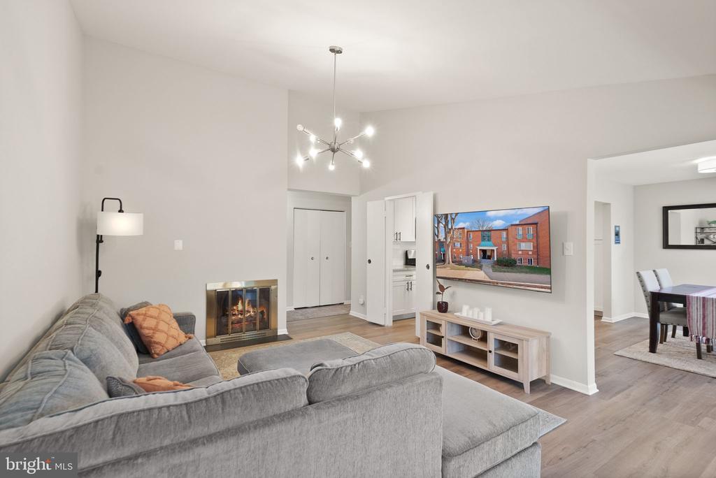 11812 BRETON COURT 21D