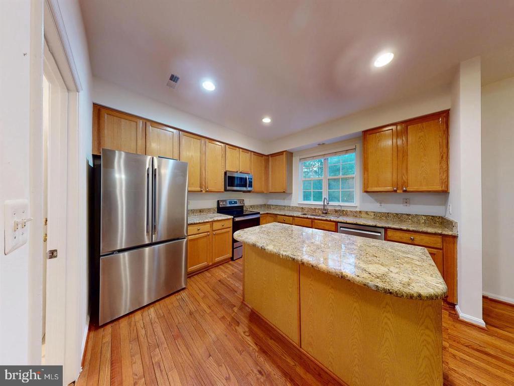 1379 DOMINION RIDGE LANE