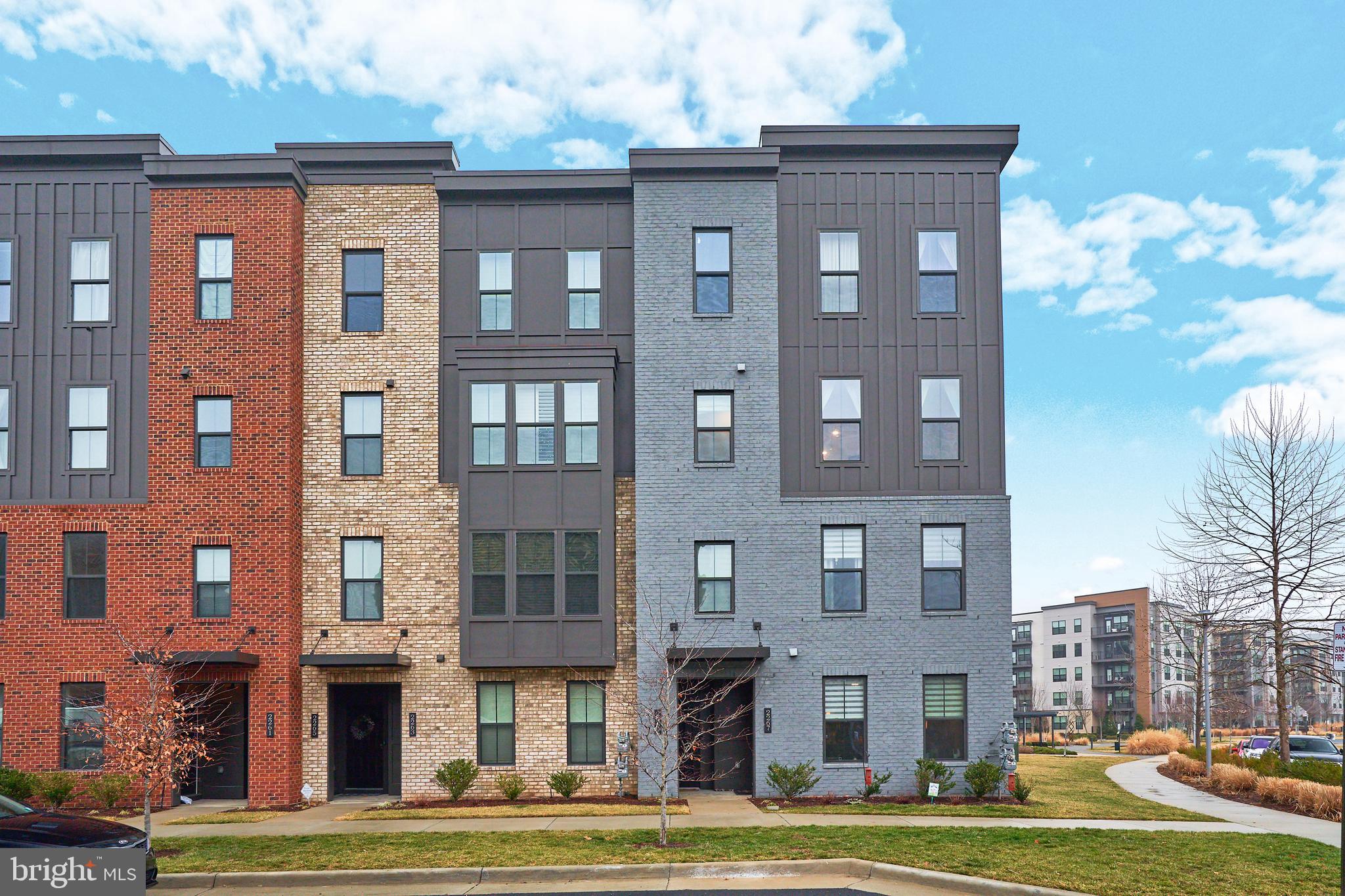 2269 WOODLAND GAP TERRACE 16