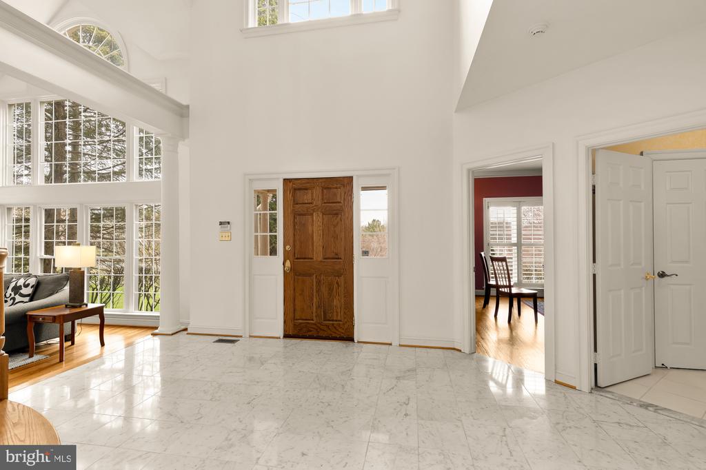 10009 THOMPSON RIDGE COURT