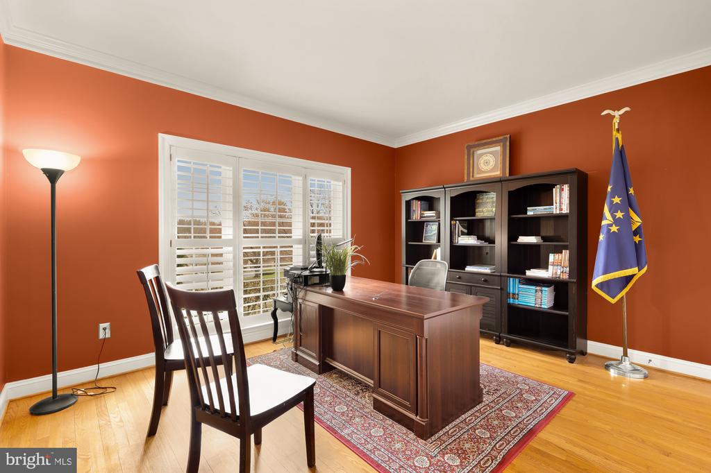 10009 THOMPSON RIDGE COURT
