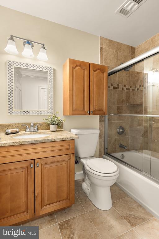 10009 THOMPSON RIDGE COURT