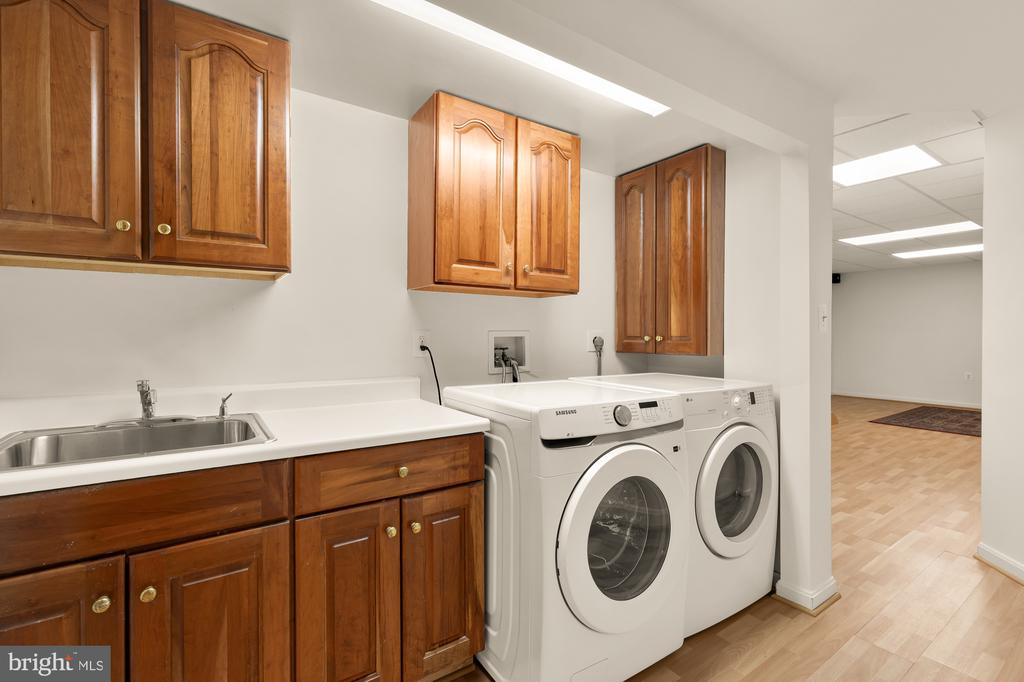 10009 THOMPSON RIDGE COURT