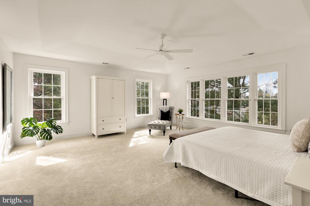 10009 THOMPSON RIDGE COURT
