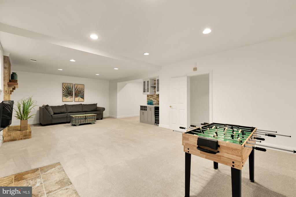 10009 THOMPSON RIDGE COURT