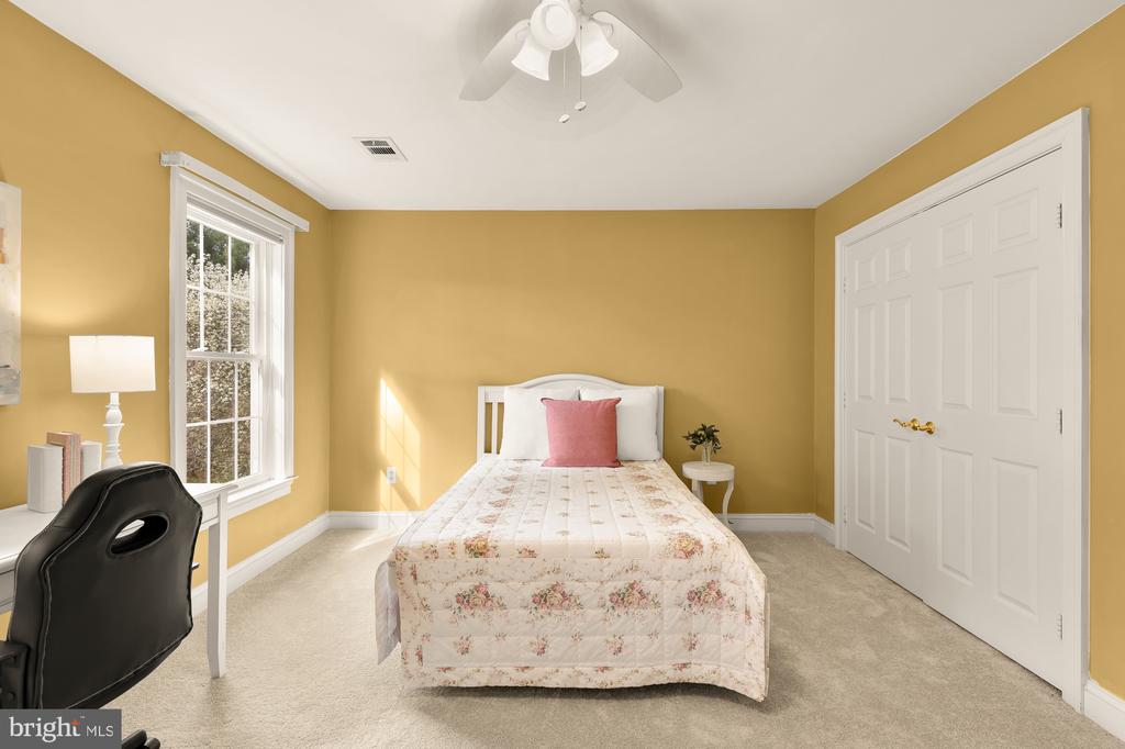 10009 THOMPSON RIDGE COURT