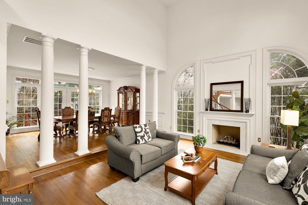 10009 THOMPSON RIDGE COURT
