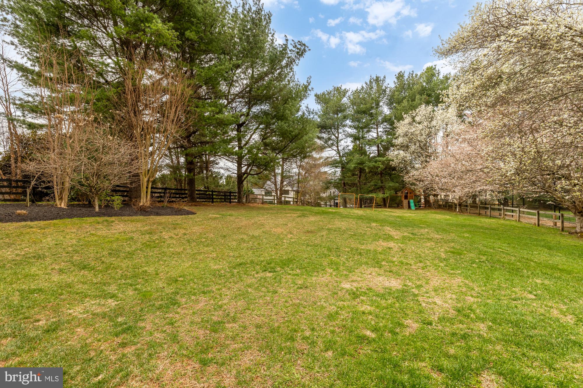 10009 THOMPSON RIDGE COURT