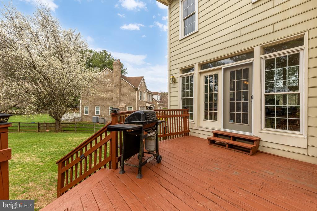 10009 THOMPSON RIDGE COURT