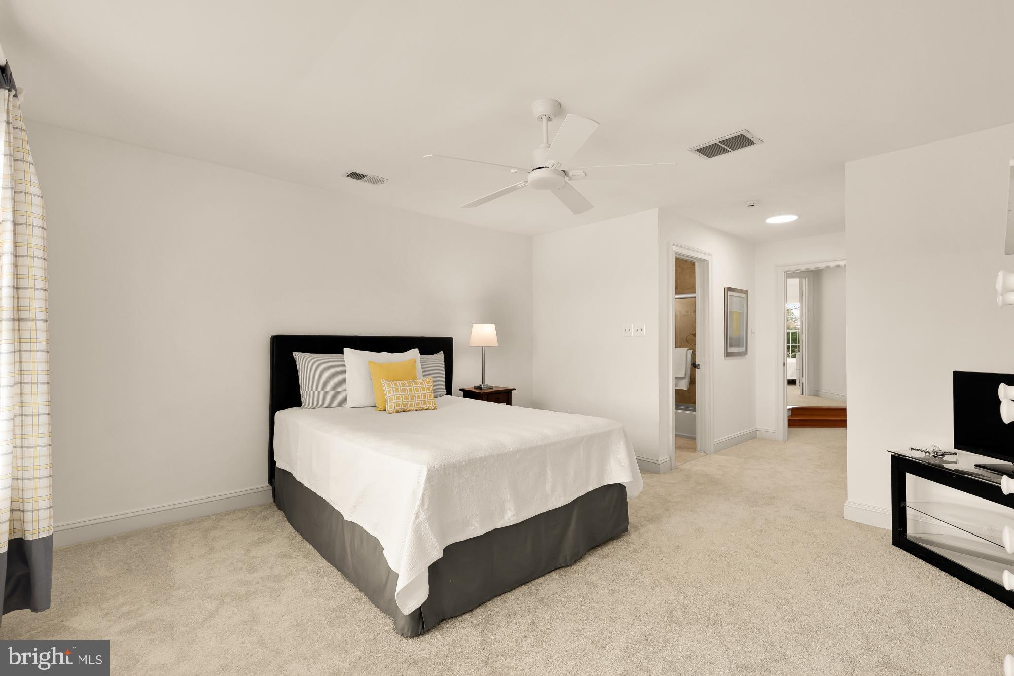 10009 THOMPSON RIDGE COURT