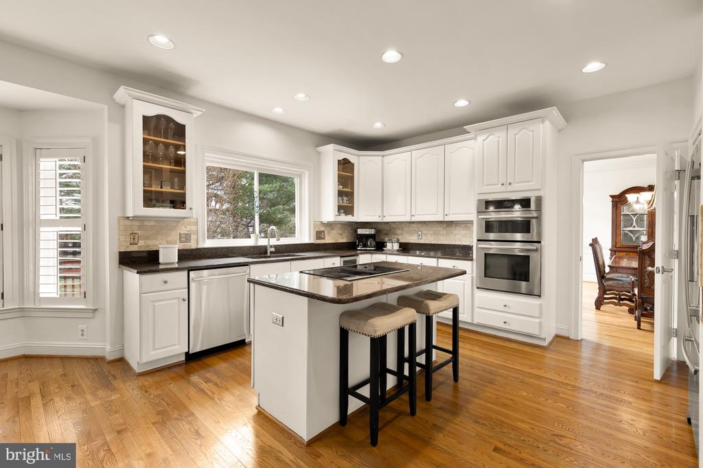 10009 THOMPSON RIDGE COURT