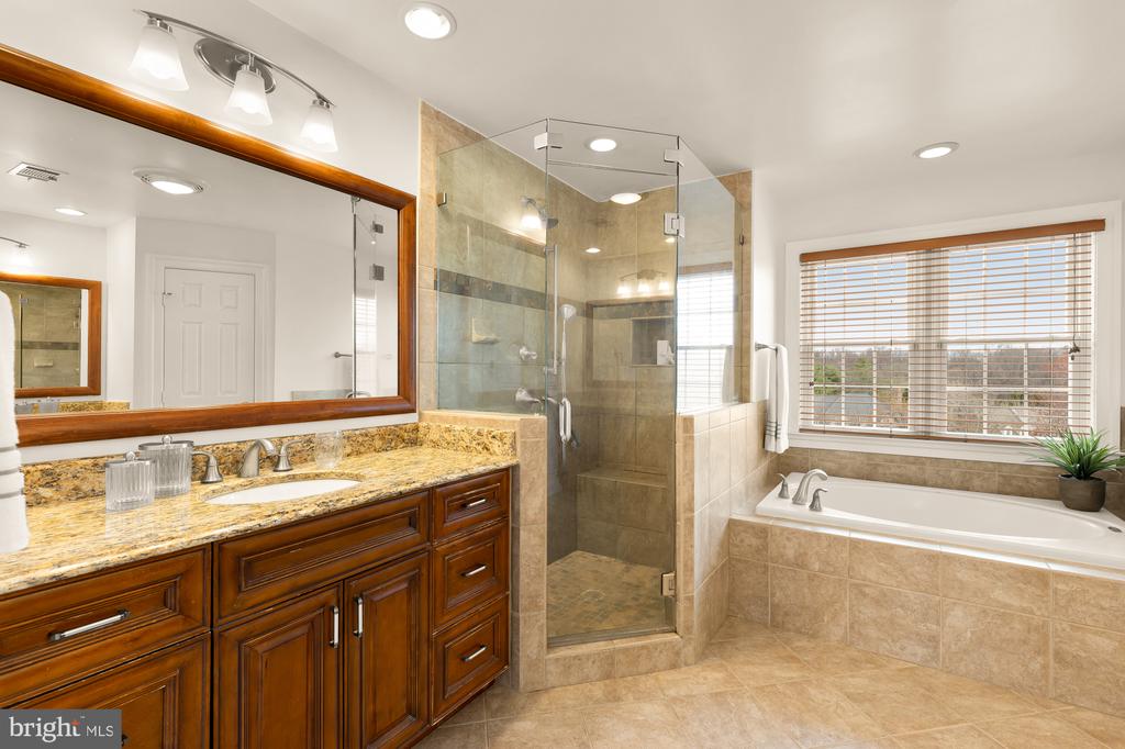 10009 THOMPSON RIDGE COURT