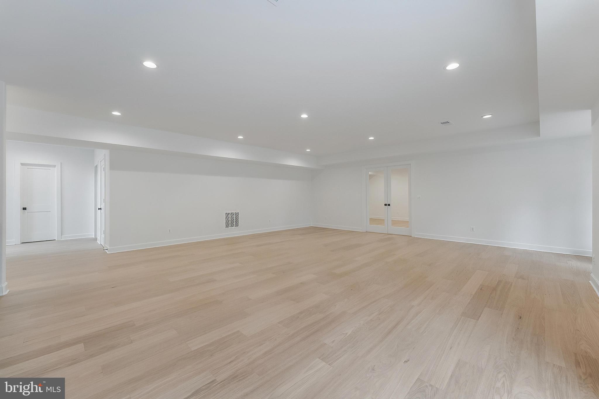 731 ELLSWORTH AVENUE