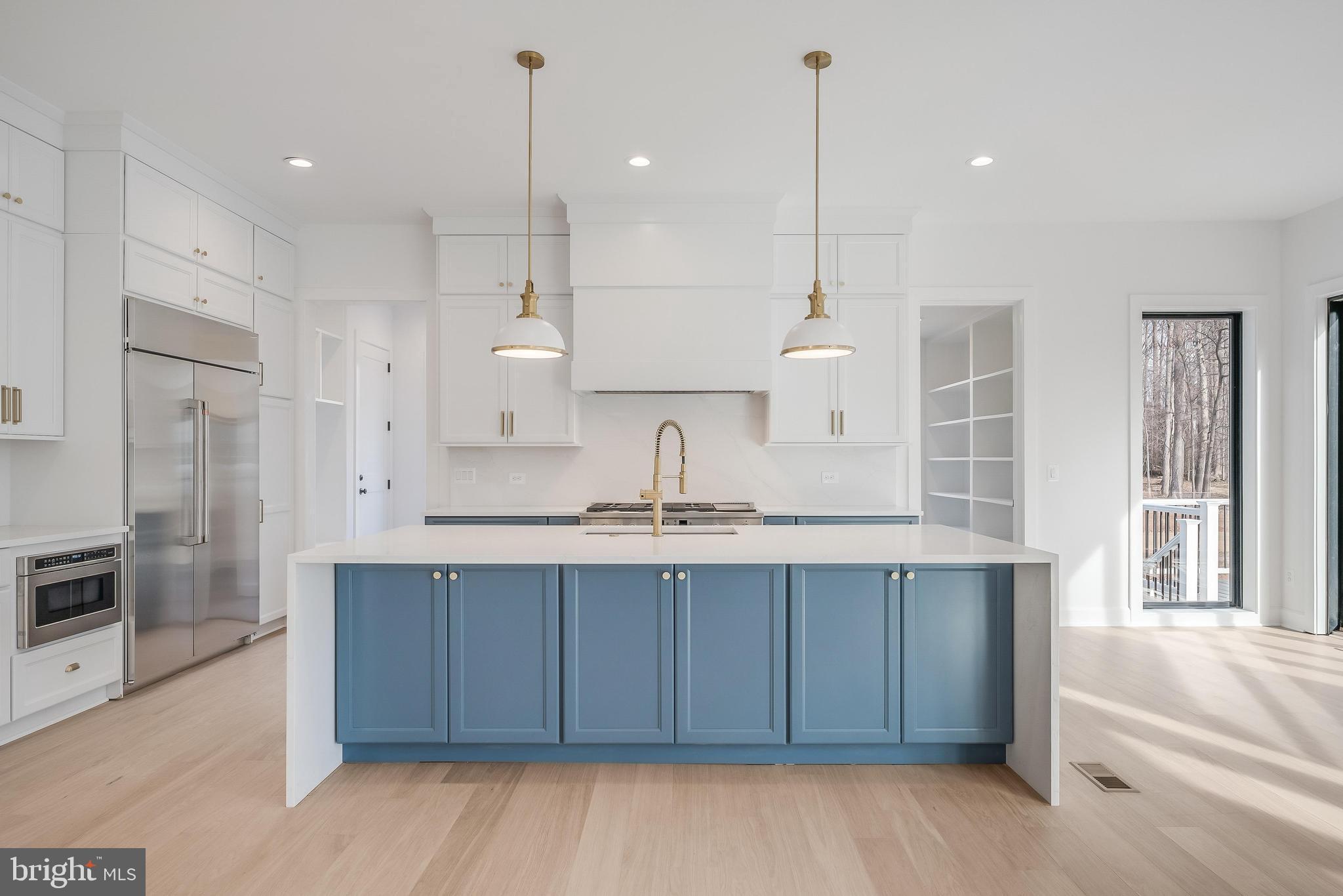 731 ELLSWORTH AVENUE