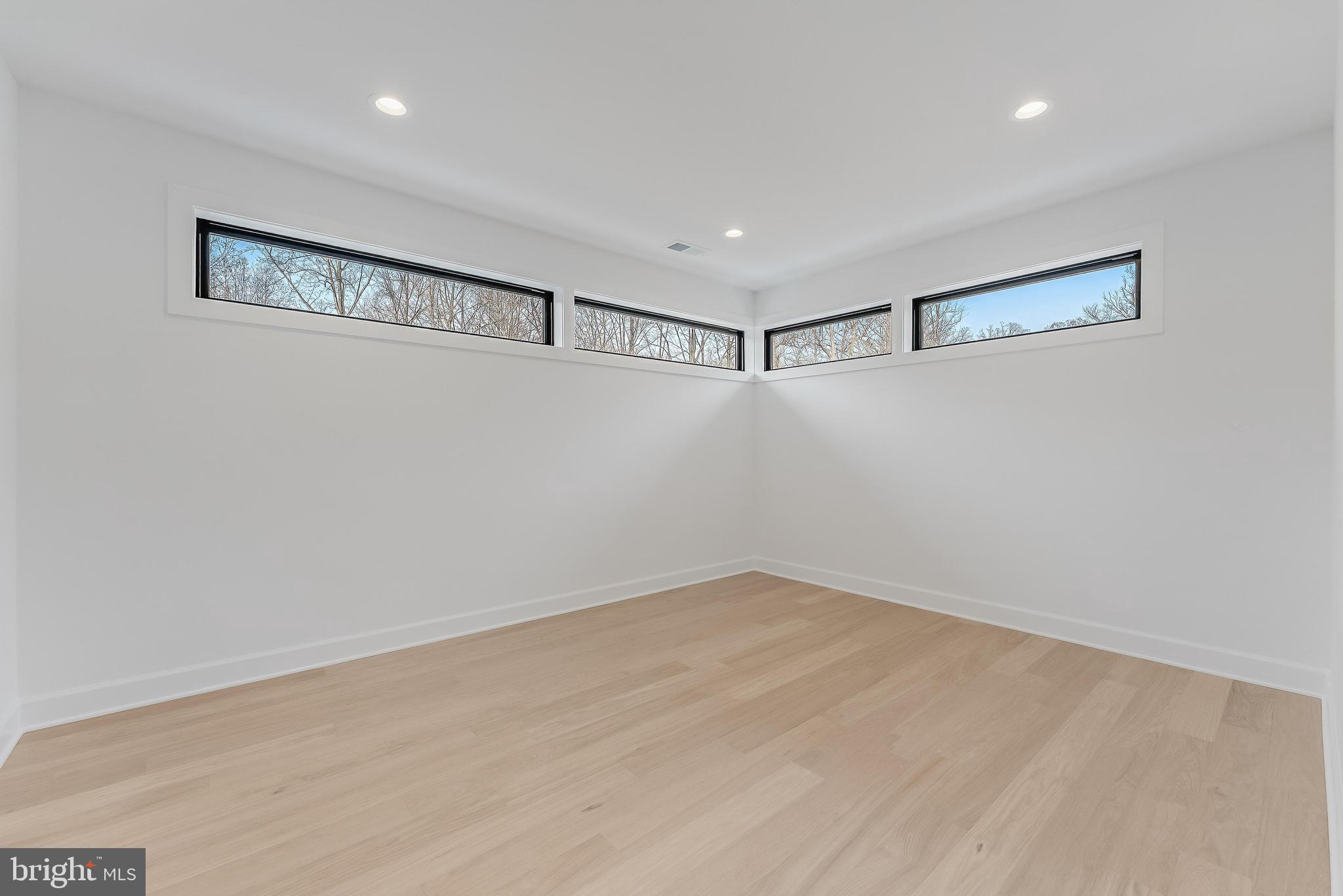 731 ELLSWORTH AVENUE