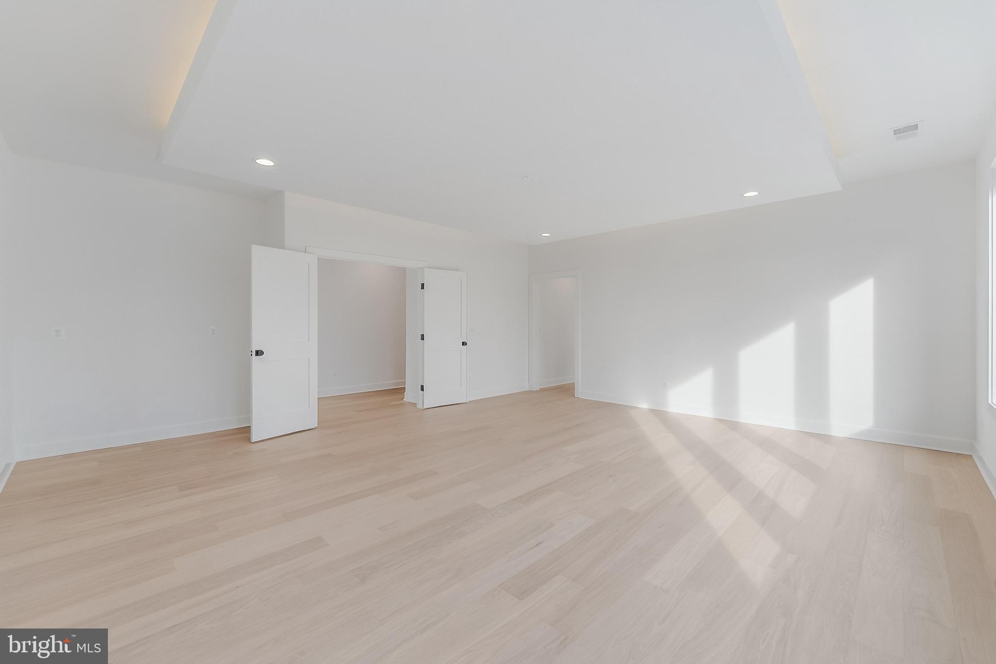 731 ELLSWORTH AVENUE