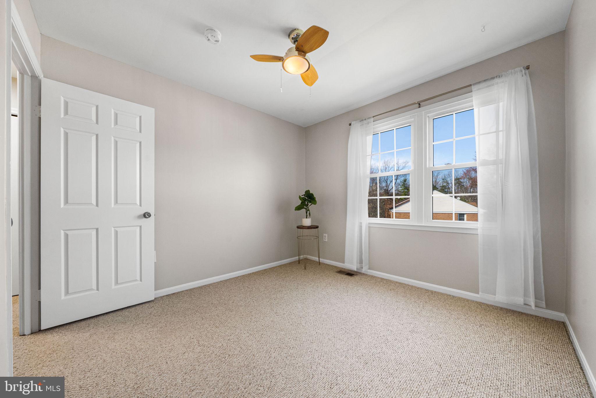 4819 CARRIAGEPARK ROAD