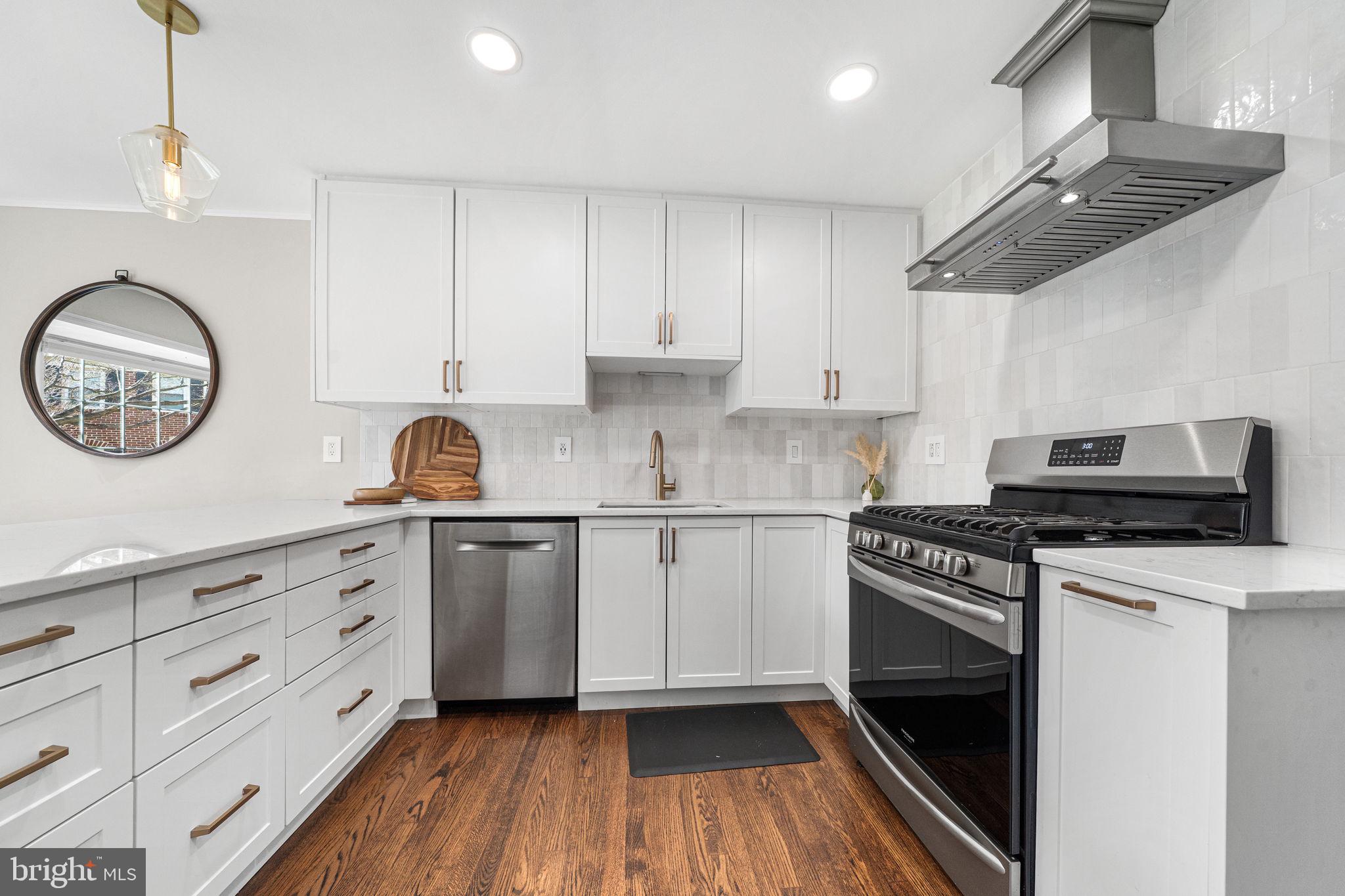 4819 CARRIAGEPARK ROAD