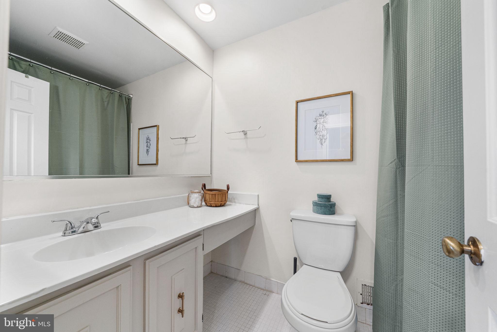 4819 CARRIAGEPARK ROAD