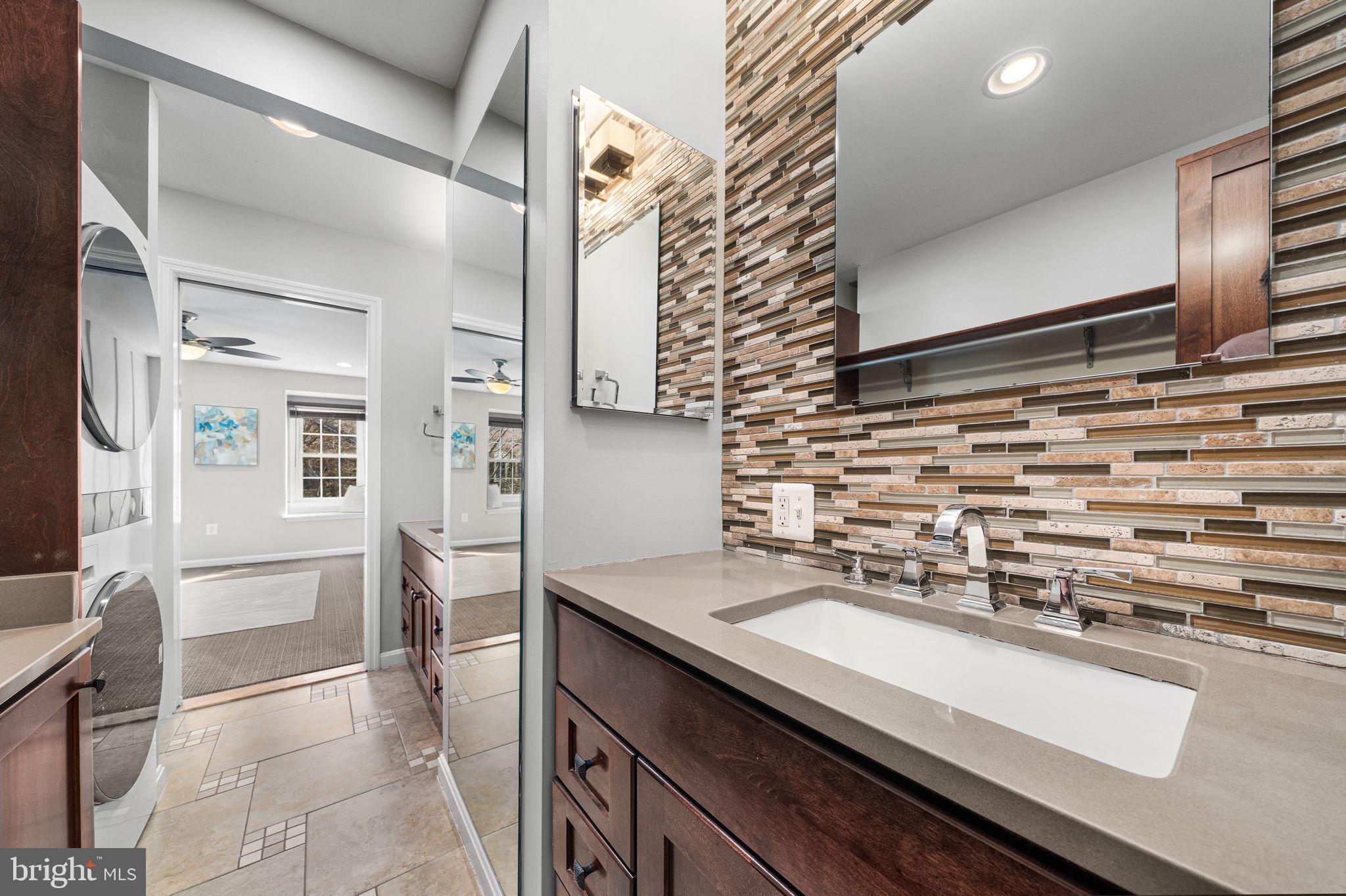 4819 CARRIAGEPARK ROAD