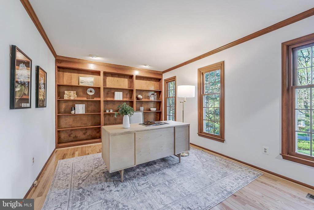 1807 ABBEY GLEN