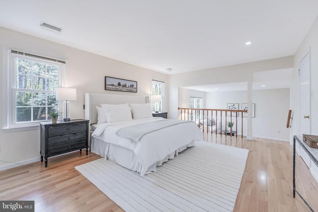 1807 ABBEY GLEN