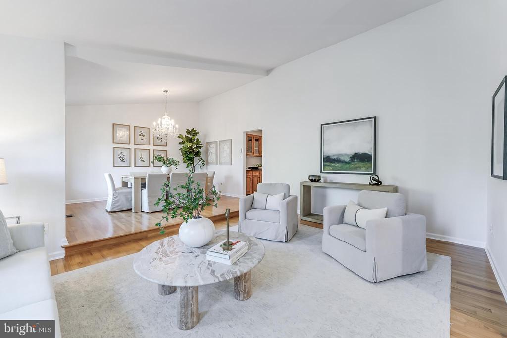 1807 ABBEY GLEN