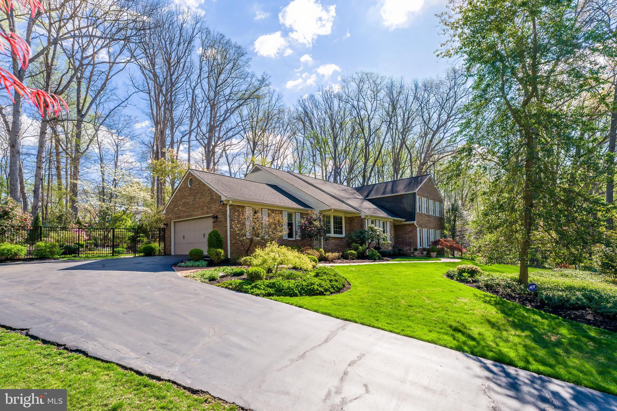 1807 ABBEY GLEN