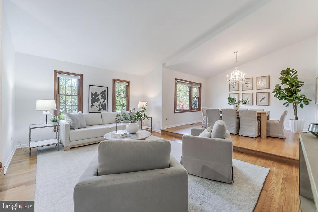 1807 ABBEY GLEN