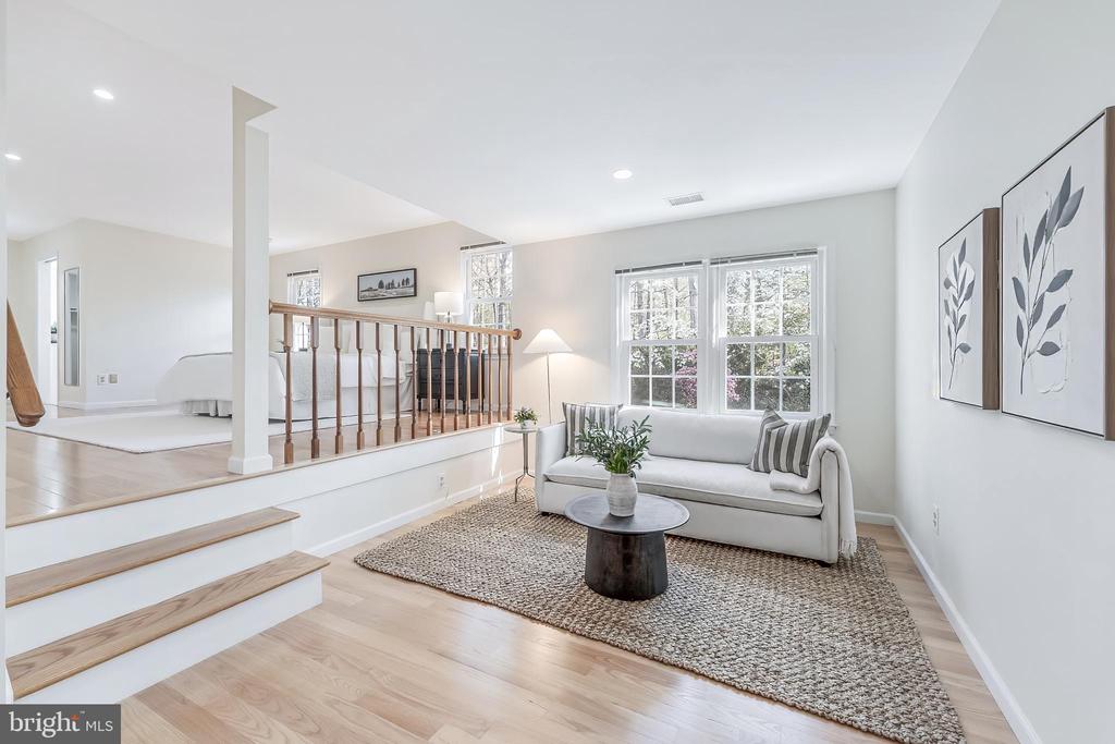 1807 ABBEY GLEN