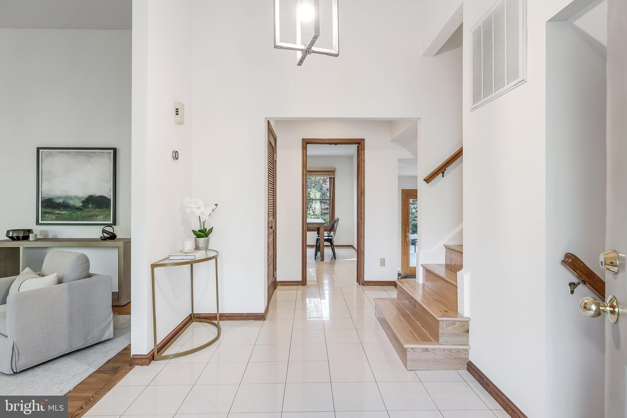 1807 ABBEY GLEN