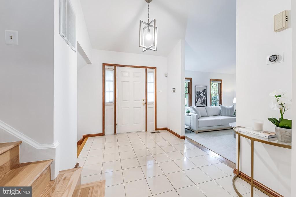 1807 ABBEY GLEN