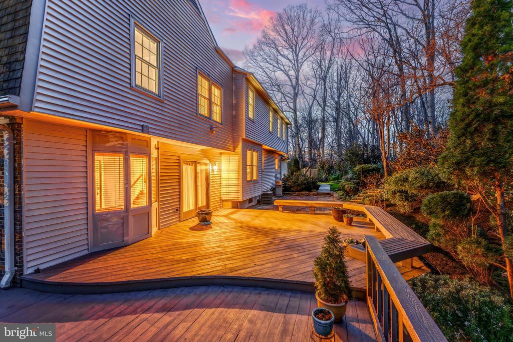 1807 ABBEY GLEN