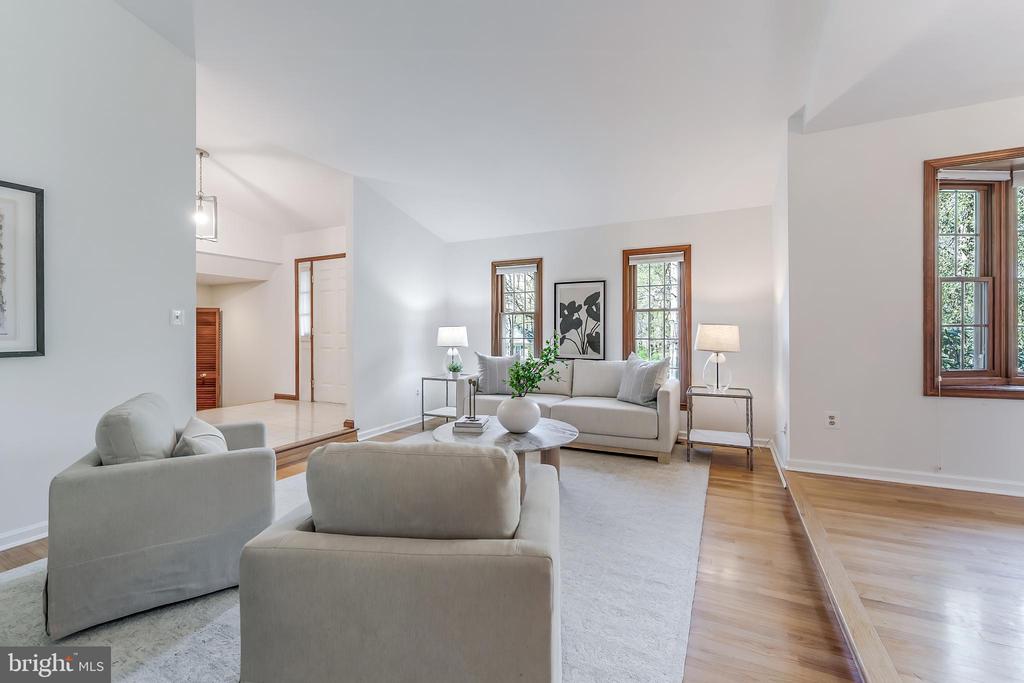 1807 ABBEY GLEN