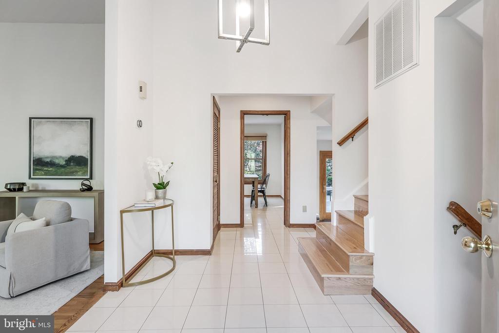 1807 ABBEY GLEN