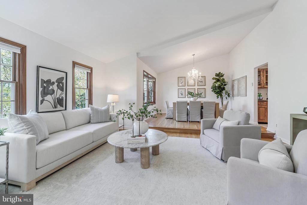 1807 ABBEY GLEN