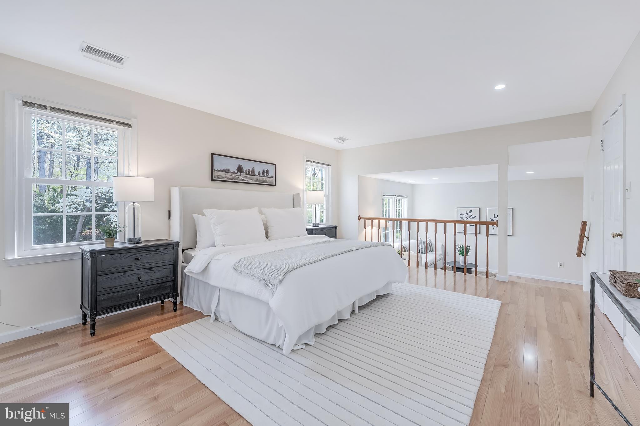 1807 ABBEY GLEN