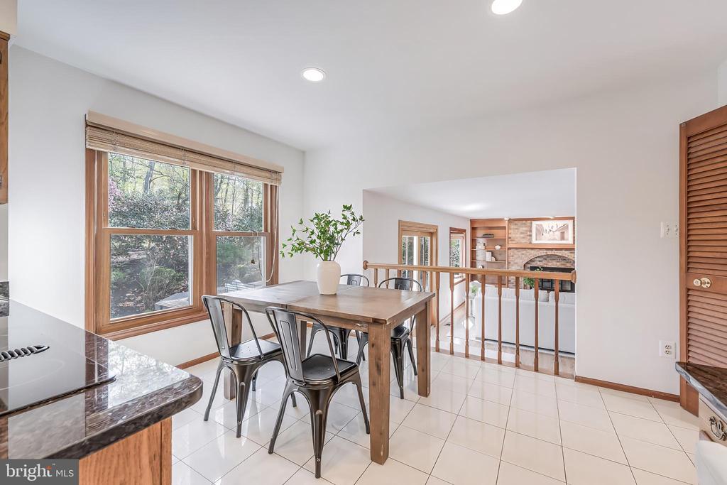 1807 ABBEY GLEN
