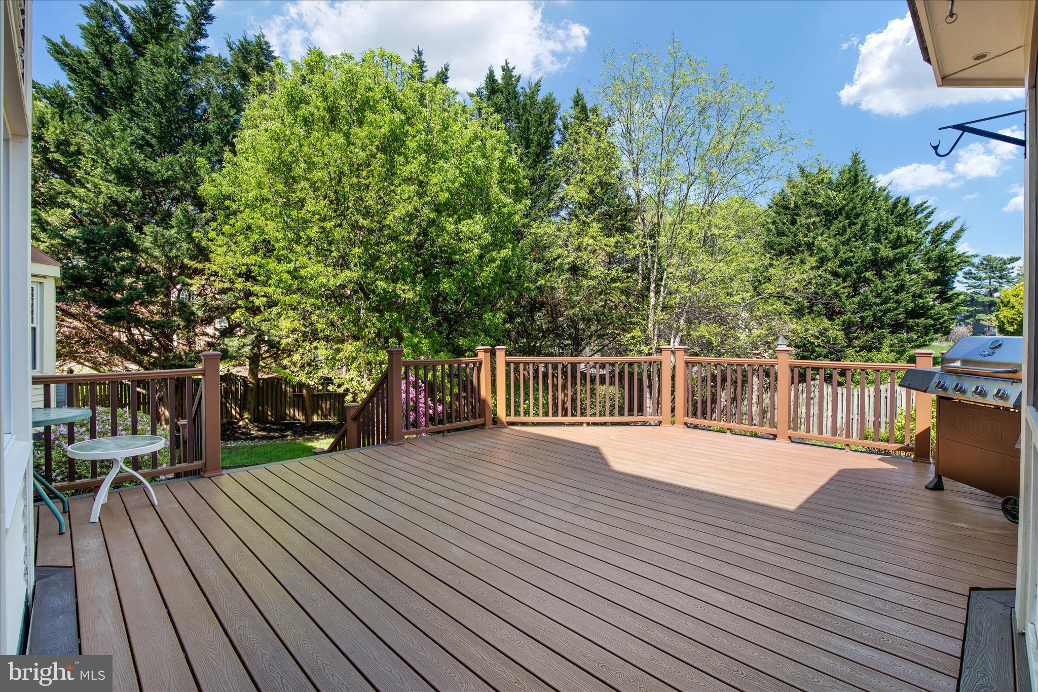 408 WOODGROVE COURT
