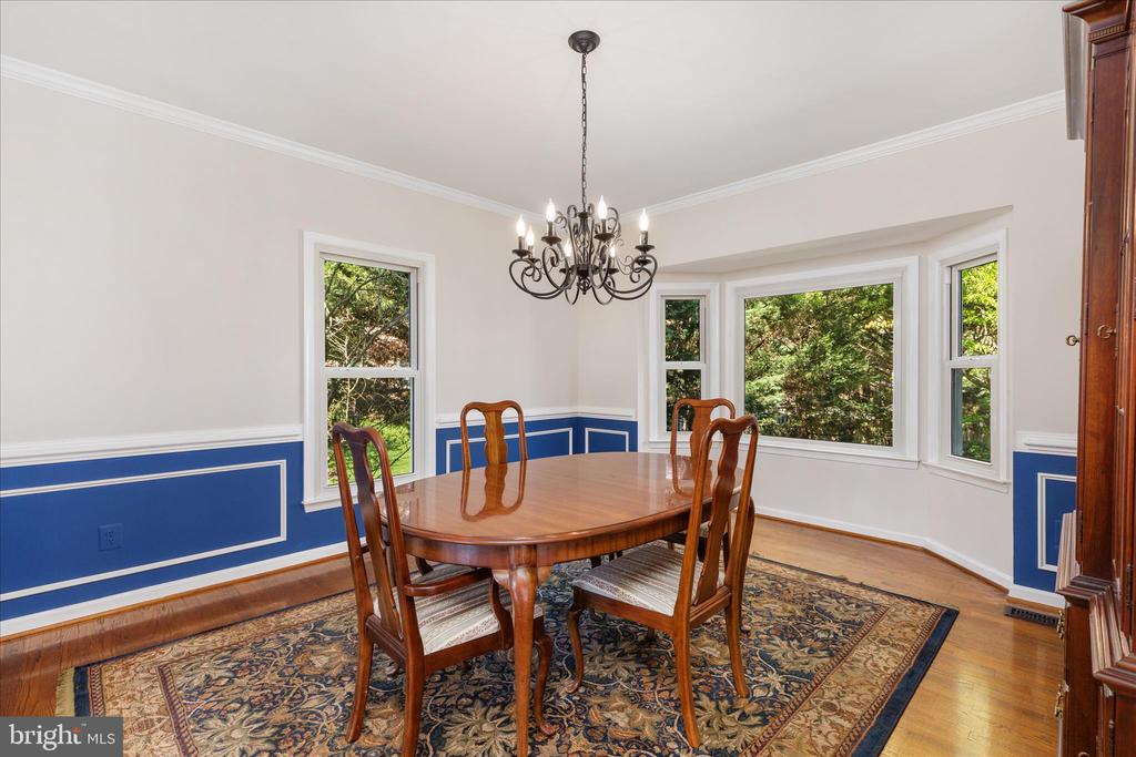 408 WOODGROVE COURT