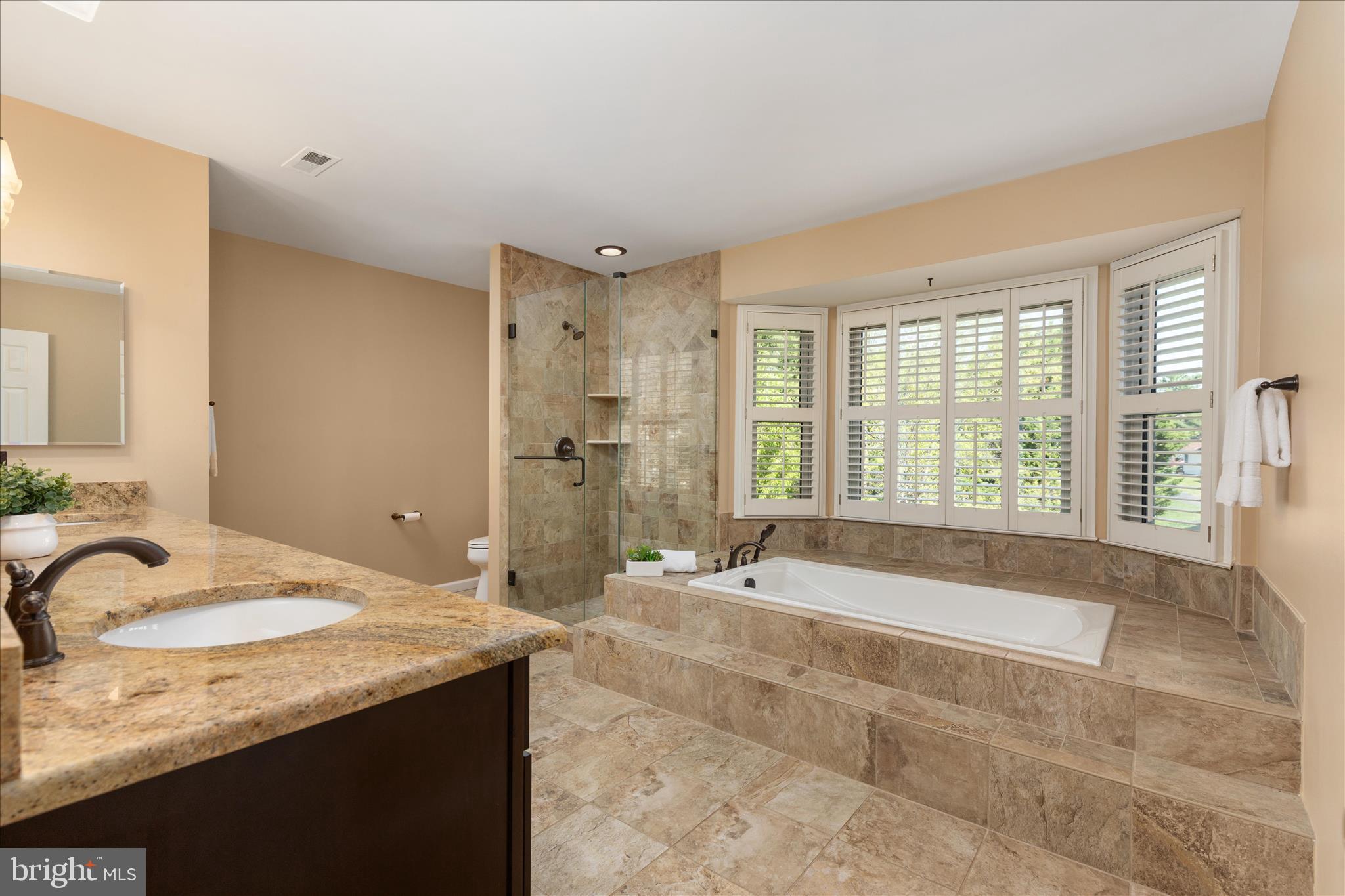 408 WOODGROVE COURT