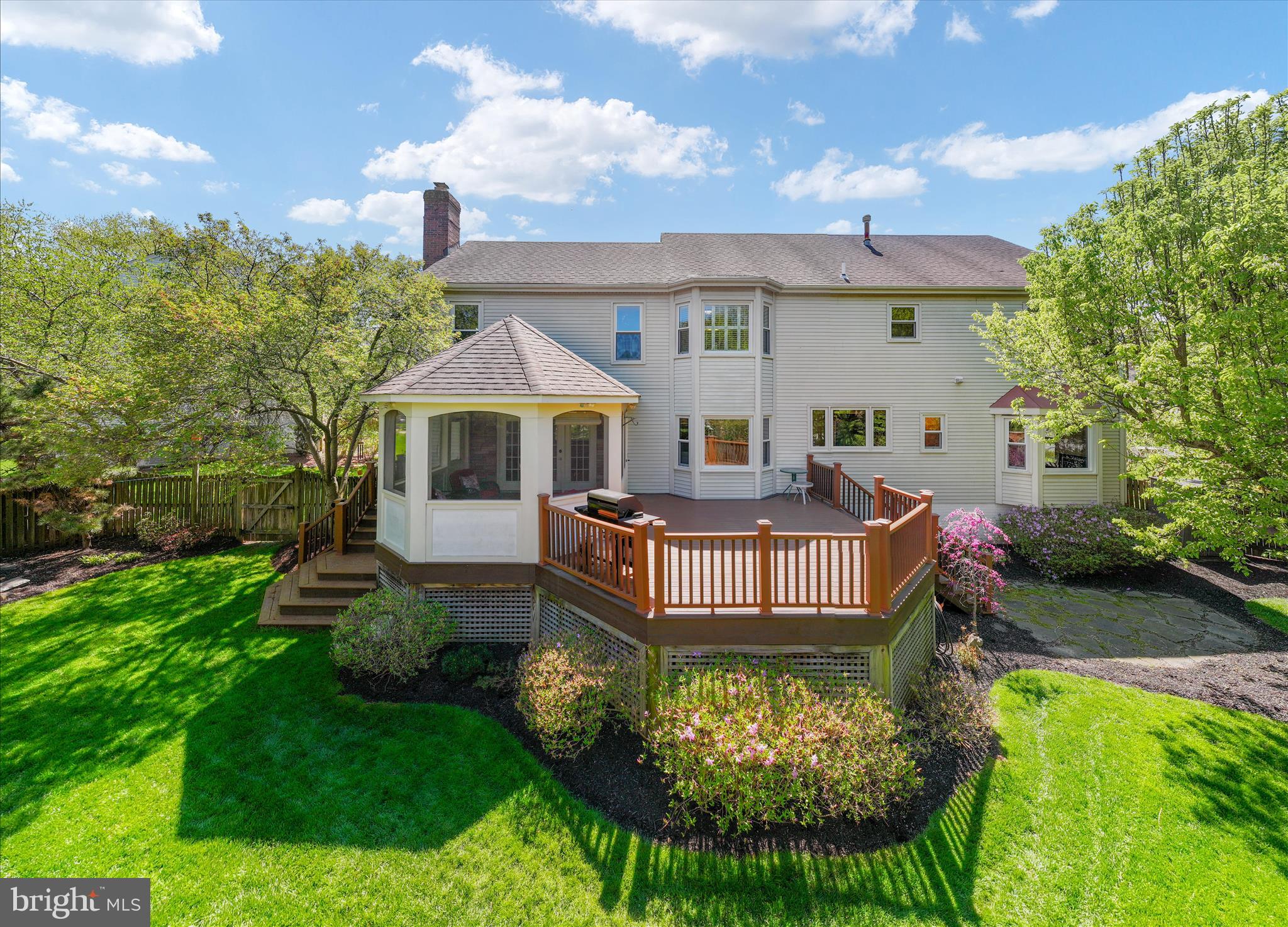 408 WOODGROVE COURT