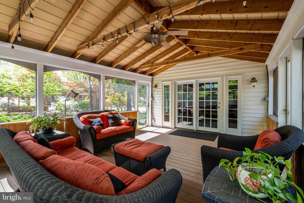 3613 DORADO COURT
