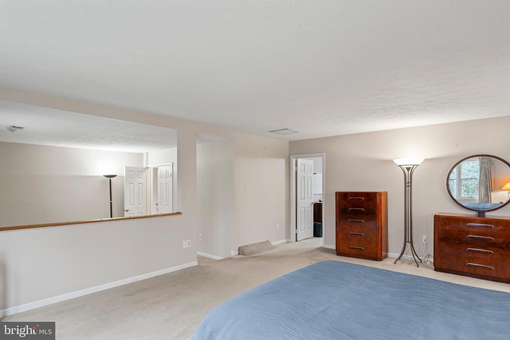 11670 GILMAN LANE