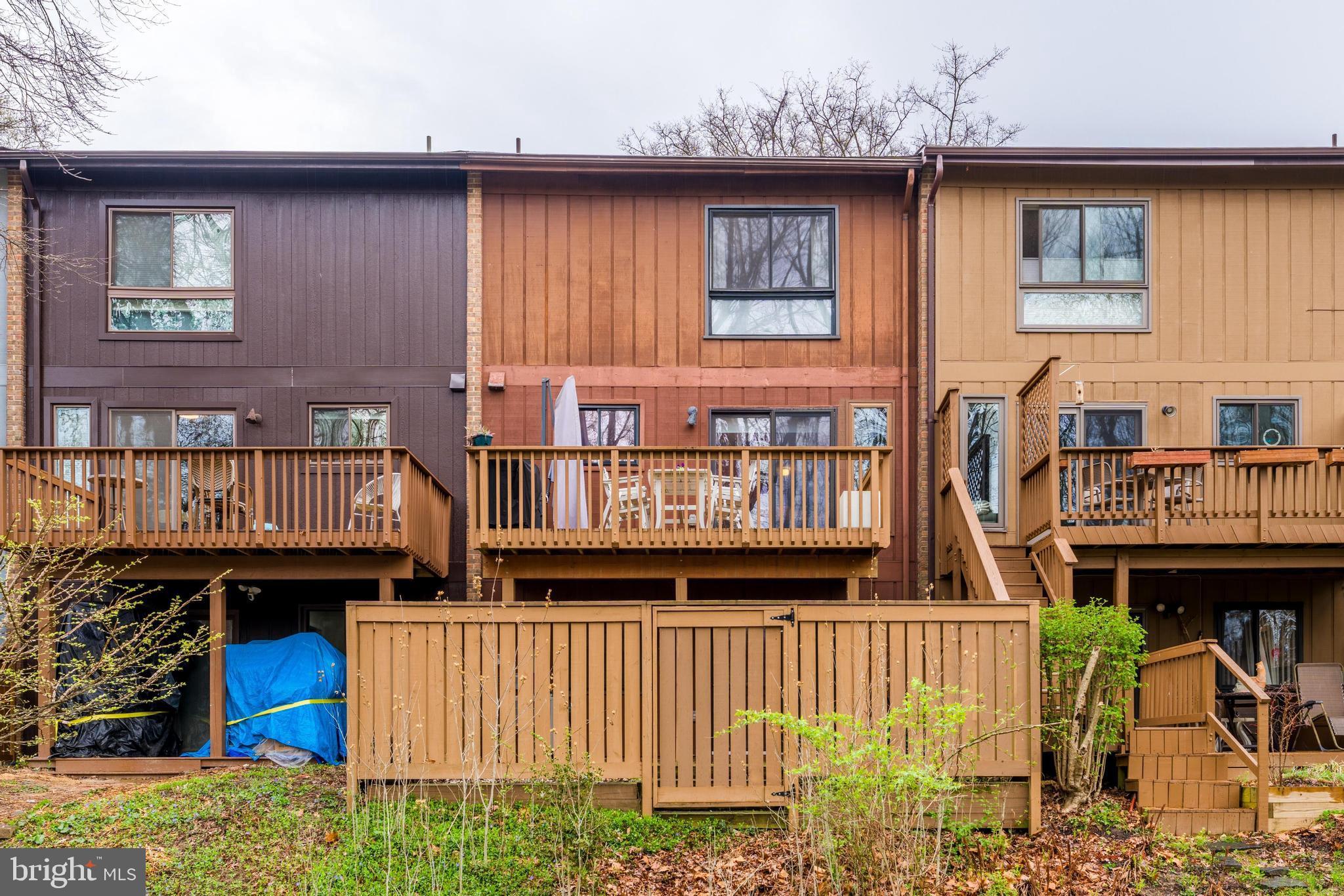 11915 ESCALANTE COURT