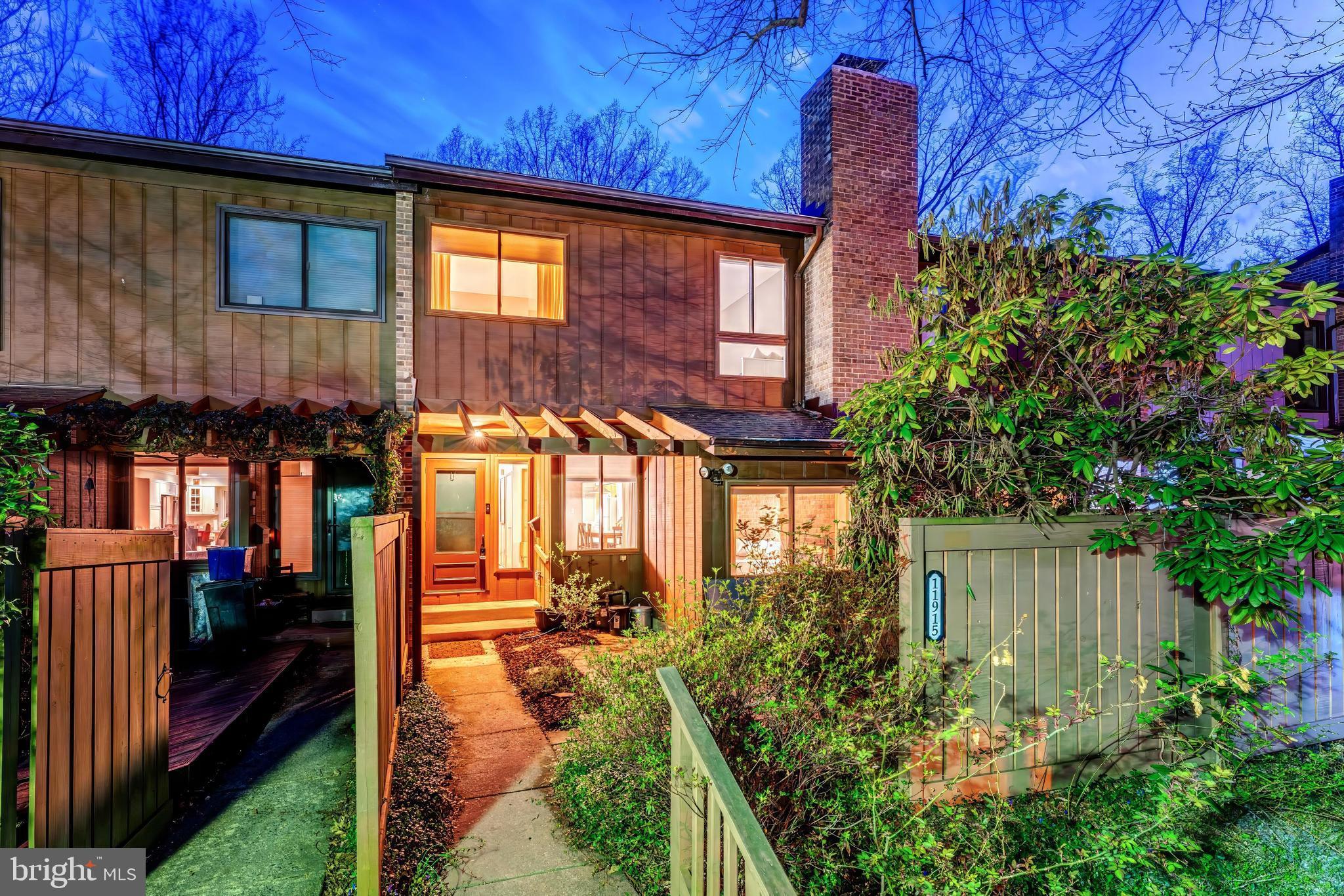 11915 ESCALANTE COURT