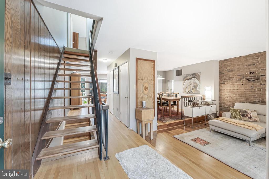 11915 ESCALANTE COURT