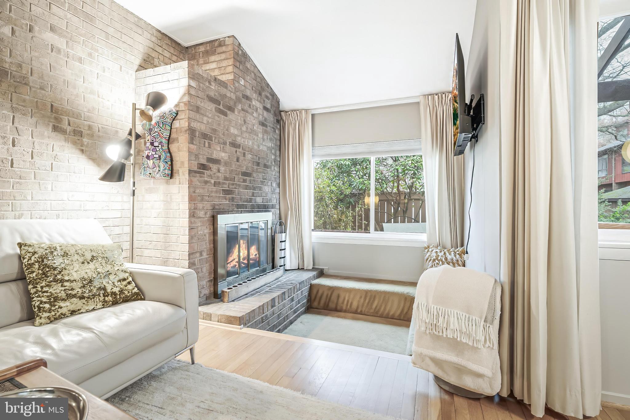 11915 ESCALANTE COURT