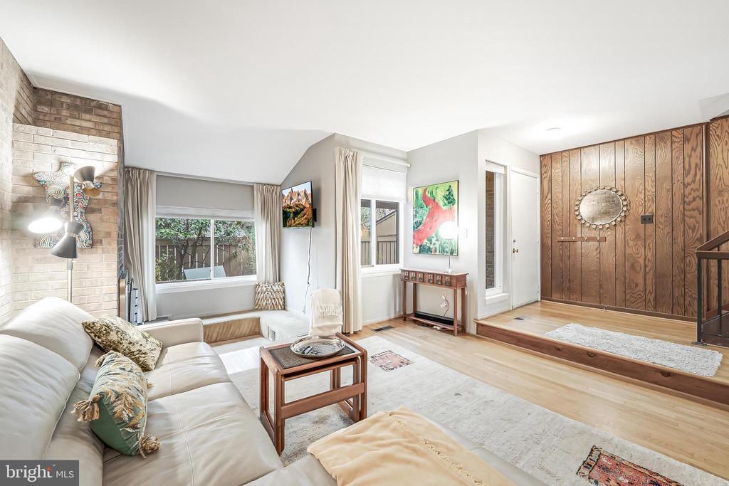 11915 ESCALANTE COURT